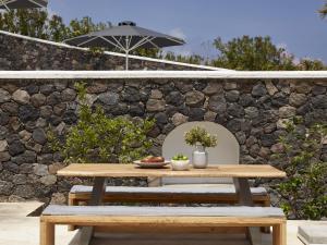 Amor Hideaway Villas Santorini Greece