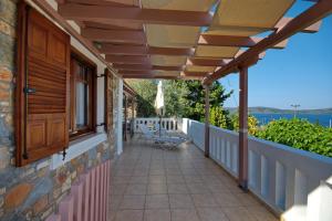 Two Bedroom Villa with Sea View