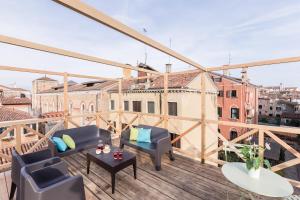 Ca' del Monastero 7 Collection Bright Apartment with Terrace