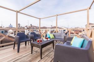 Ca del Monastero 7 Collection Bright Apartment with Terrace