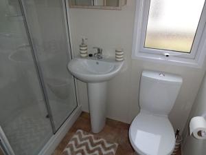 Caravans Tattershall Lakes