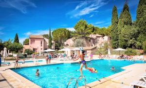 Hotels Village-vacances de Vaison la Romaine : photos des chambres