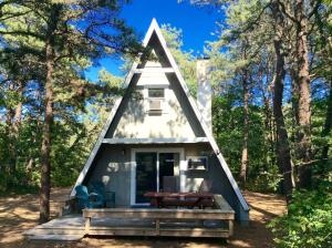 Cottage room in Self-Sufficient Cottages at Even'tide Resort