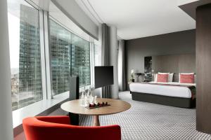 Hotels Melia Paris La Defense : Grand Suite The Level - Vue sur Tour Eiffel