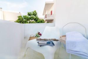 Mimosa Mosaic Home - Entire Apartment in Tinos Port Tinos Greece