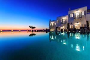 Apanema hotel, 
Mykonos, Greece.
The photo picture quality can be
variable. We apologize if the
quality is of an unacceptable
level.