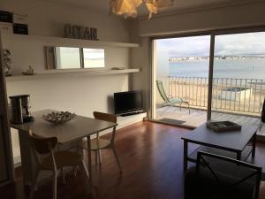 Appartements La Plage - Appartement face mer sur la plage : photos des chambres