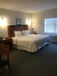 King Studio room in Crescent Suites Hotel