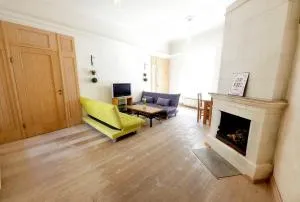 AirHome - Cozy Apartment - Kesklinn