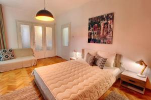 TERRACE HOME - Three bedrooms City center