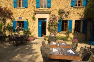 Auberges La Bastide Bleue : photos des chambres