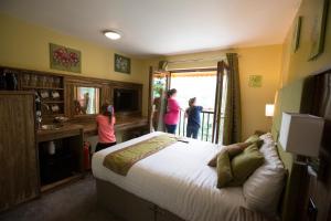  Explorers Double Deluxe Room room in Explorers Retreat Matlock Bath