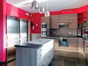 Beautiful Holiday Home with Private Pool near Lake in Waimes