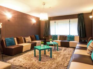 Beautiful Holiday Home with Private Pool near Lake in Waimes