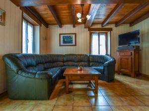 Maisons de vacances Cozy holiday home 1km from the Gouffre de Padirac : photos des chambres