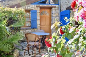 Auberges La Bastide Bleue : photos des chambres