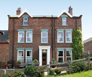 The Mainstay Luxury Boutique Rooms with Private Parking