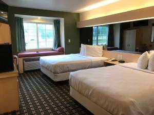Standard Queen Room room in Mariner's Village Resort