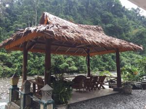 Indra Valley Inn Bukit Lawang