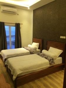 Oseda Nias Surf House