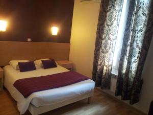 Hotels Hotel Du Midi : photos des chambres