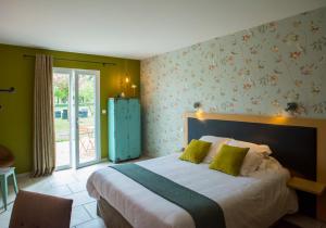 Hotels Auberge Pom'Poire : photos des chambres