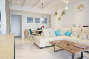 Colours Seaview Apartment