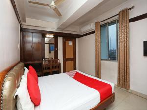 Hotel Amrit Regency