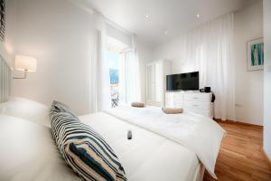 Seafront rooms Koluna