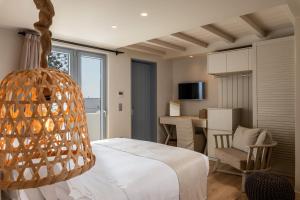 Oniro Suites Myconos Greece