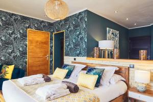 Hotels Domaine de Chalveches Hotel SPA 4* : photos des chambres