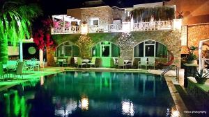 Апартамент Atalos Suites Камари Гърция