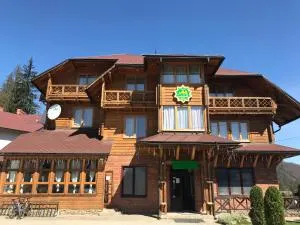 司莫若考瓦哈塔酒店 - Tukhlya