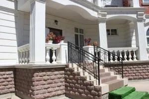 Lvovskaya marine club - Deribasovka