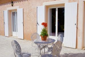 Les murmures du Temps Villa 3 Chambres avec Piscine