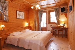 Hotels Le Charvet : photos des chambres