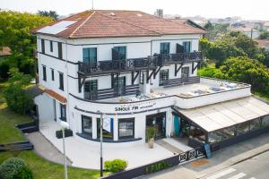 2 star hôtel Single Fin Hotel & Lodge Mimizan-Plage France