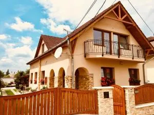 Anna Báthory Apartmanház - Derecske