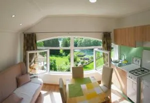 Unaqua Apartments - Dropci