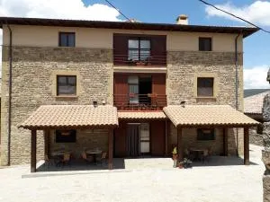 Hospedería Prepirineo - Artieda