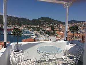 Gigi Rooms Poros-Island Greece