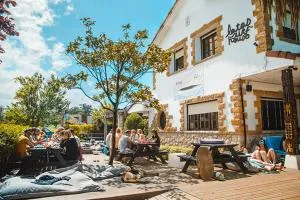 Latas Surf House - Suesa