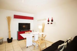 Appartements GregBnb-com - Studio Cosy - CLIMATISE - WIFI - 15min Gare : photos des chambres