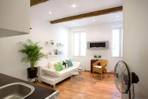 Appartements GregBnb-com - T2 Cosy et design - PARKING INCLUS - WiFi - 15min Gare : photos des chambres