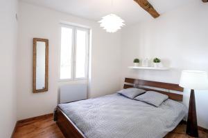 Appartements GregBnb-com - T2 Cosy et design - PARKING INCLUS - WiFi - 15min Gare : photos des chambres