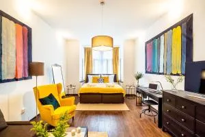 Unique Central SQUARE business apt. - 赫拉德茨 - 克拉洛韦