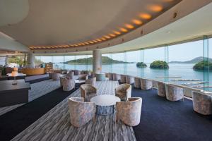 Toba Grand Hotel