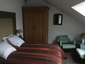 B&B / Chambres d'hotes Clos de Royaucourt : Chambre Double ou Lits Jumeaux - Vue sur Jardin