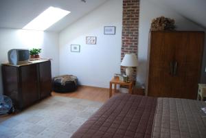 B&B / Chambres d'hotes Clos de Royaucourt : Chambre Double ou Lits Jumeaux - Vue sur Jardin