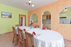 Apartment Ivana 1664